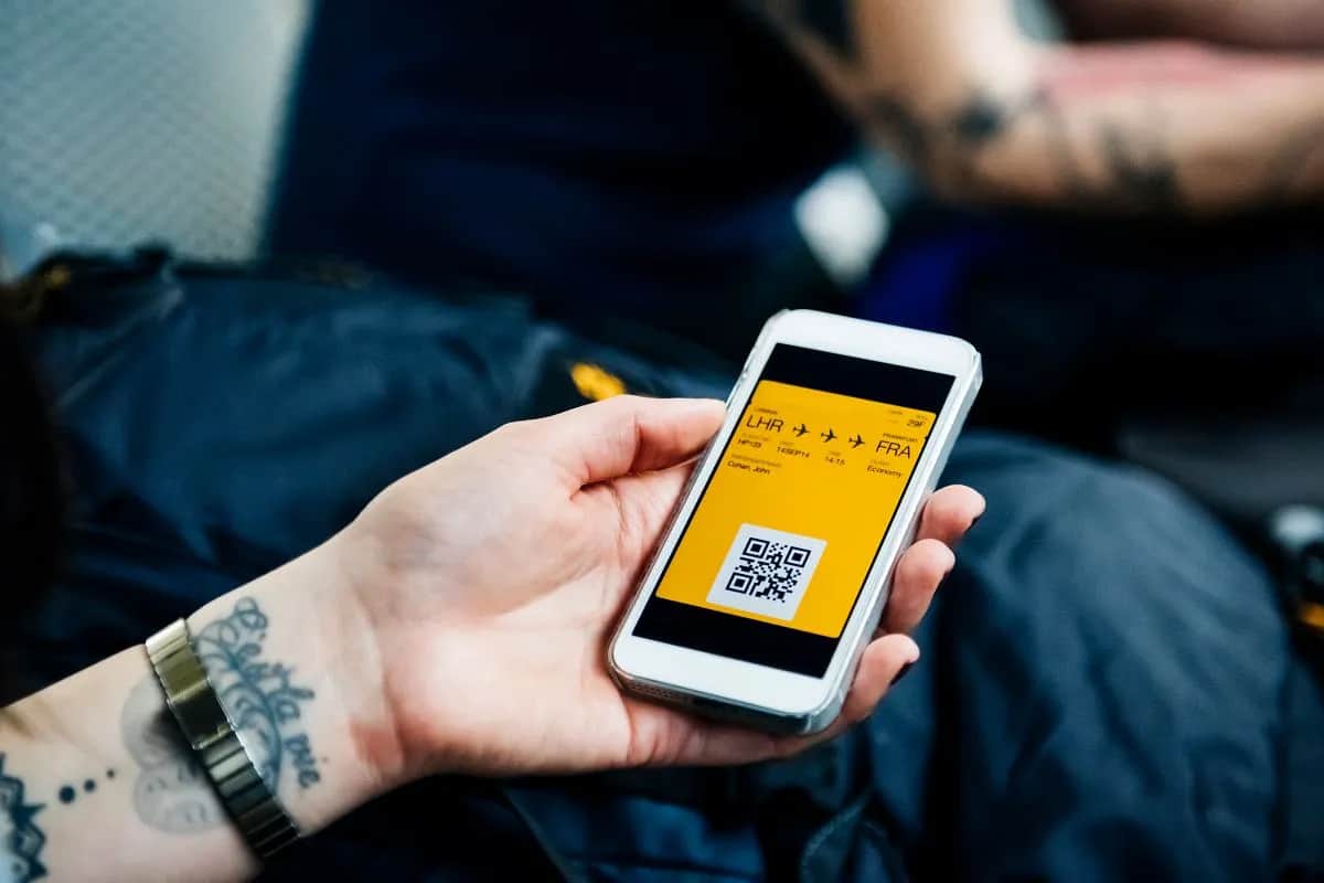 Ryanair: Karta pokładowa w telefonie? Uniknij opłat!