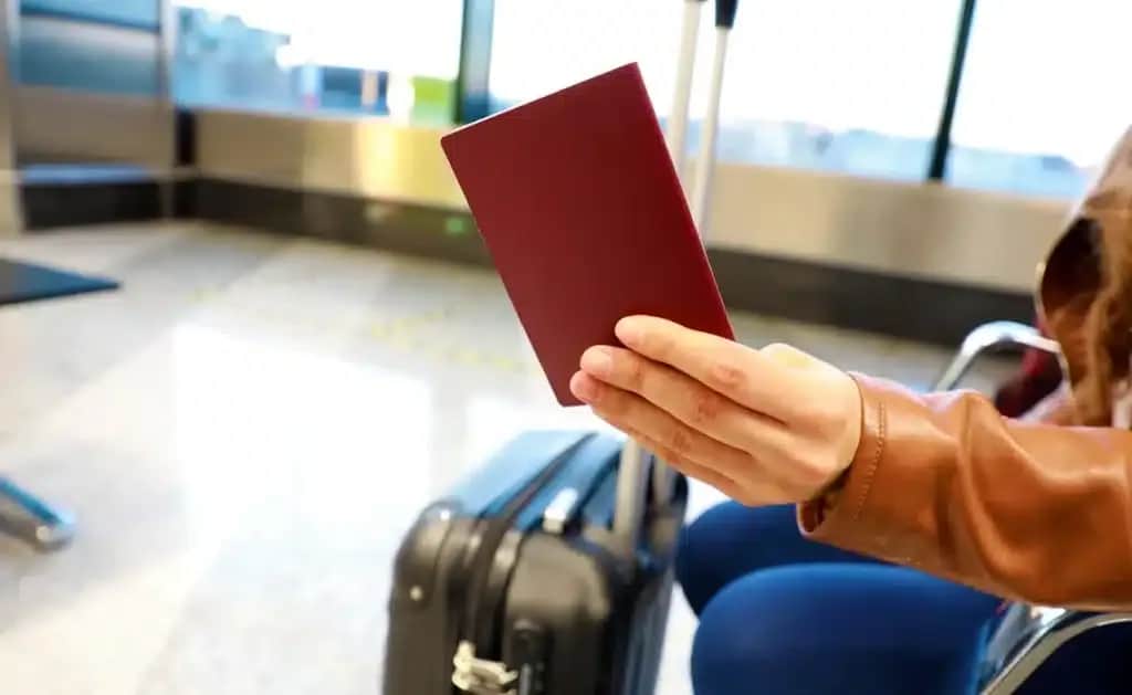 Cypr: Paszport czy dowód? Południe, Północ uniknij problemów!