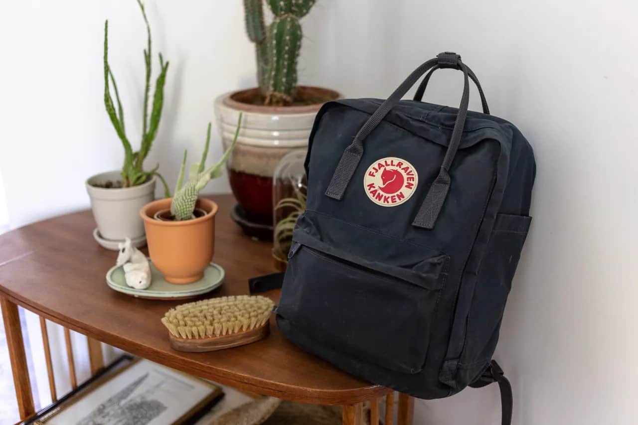 Bagaż na lotnisku: Ile kosztuje? Uniknij 200% dopłaty!