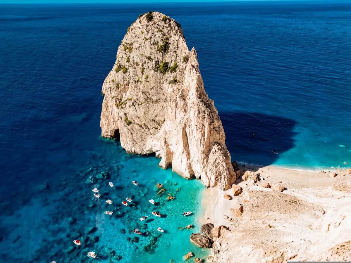 Zakynthos: Ile trwa lot z Twojego miasta? Dokładne czasy!